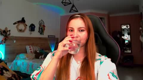 Snapshot of lolaverse chatting on June 28, 2026, 6:25 pm Lola doll online show from June 28, 2026, 6:25 pm