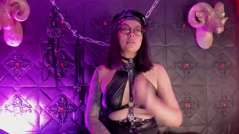 Snapshot of lolaxxxperiience chatting on November 8, 2025, 11:43 am Lola online show from November 8, 2025, 11:43 am