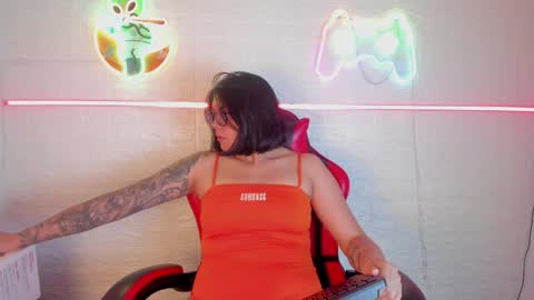 Snapshot of lolaxxxperiience chatting on November 15, 2025, 11:40 am Lola online show from November 15, 2025, 11:40 am