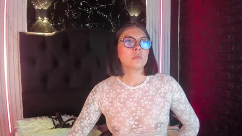 Snapshot of lolaxxxperiience chatting on December 1, 2025, 11:48 am Lola online show from December 1, 2025, 11:48 am