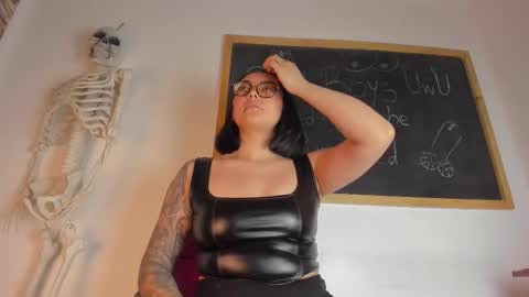 Snapshot of lolaxxxperiience chatting on January 12, 2026, 11:59 am Lola online show from January 12, 2026, 11:59 am