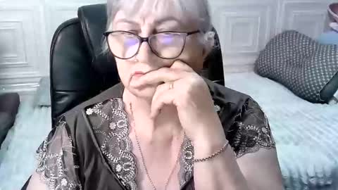 Snapshot of lolkaalyss chatting on April 18, 2026, 7:58 pm LolkaAlyss online show from April 18, 2026, 7:58 pm