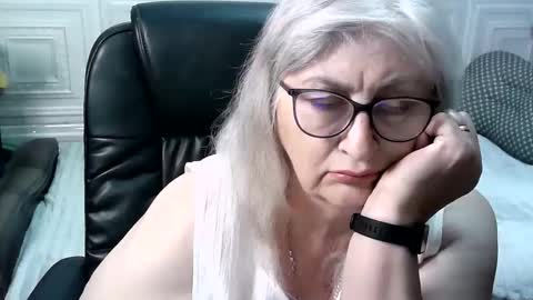 Snapshot of lolkaalyss chatting on May 13, 2026, 5:10 pm LolkaAlyss online show from May 13, 2026, 5:10 pm