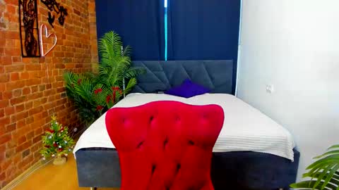 Lolla online show from December 21, 2025, 7:37 am