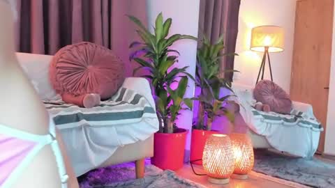 Snapshot of lolly_js_ chatting on July 2, 2026, 3:34 am Lolly online show from July 2, 2026, 3:34 am