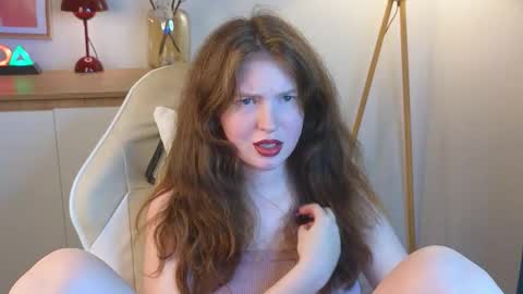 Mona online show from October 11, 2025, 5:00 pm