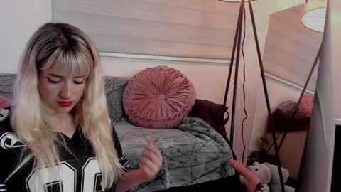 Lolly online show from February 18, 2026, 3:46 am