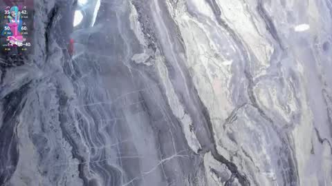 Loly online show from October 15, 2025, 11:43 am