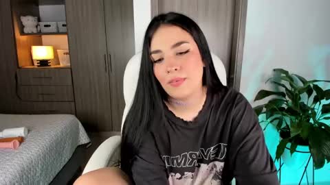 Sarah online show from January 9, 2025, 4:41 am