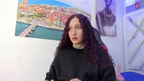 lolydolly_ online show from December 18, 2025, 3:45 am