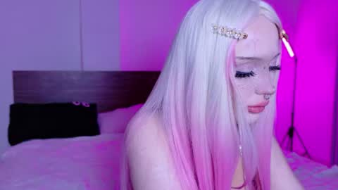 Snapshot of lolykari chatting on July 2, 2026, 6:47 pm Kari online show from July 2, 2026, 6:47 pm