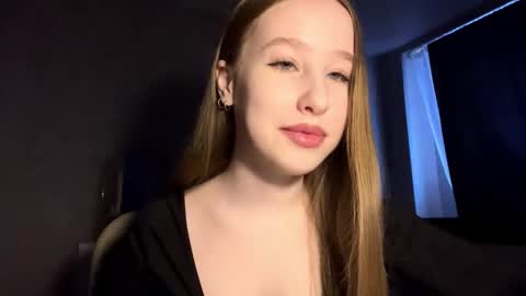 Snapshot of lomahakkila chatting on February 18, 2026, 9:16 am Nicolina online show from February 18, 2026, 9:16 am