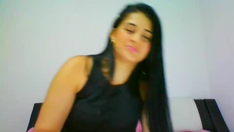 estehfania online show from February 8, 2025, 1:54 am