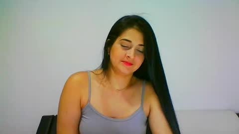 estehfania online show from February 13, 2025, 11:37 pm