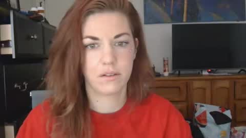 london lovesss online show from November 7, 2025, 7:25 pm