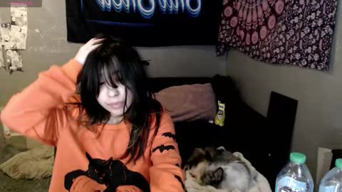 londonray online show from October 11, 2025, 7:51 am