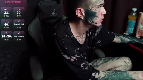 Chris online show from October 30, 2025, 10:43 pm