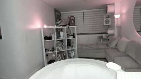 SABRINA online show from January 17, 2025, 4:39 am