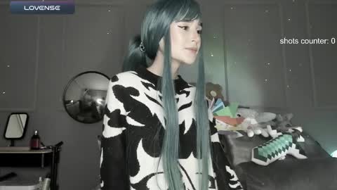 Snapshot of lonelly_lolly98 chatting on May 11, 2026, 11:13 pm SABRINA online show from May 11, 2026, 11:13 pm