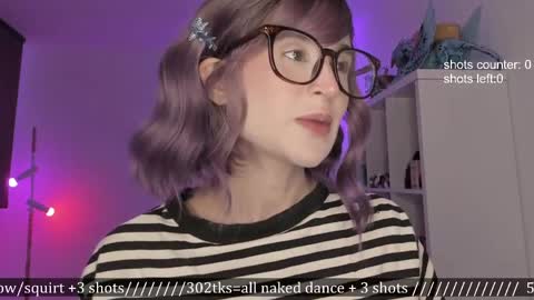 Snapshot of lonelly_lolly98 chatting on June 4, 2026, 11:44 pm SABRINA online show from June 4, 2026, 11:44 pm