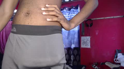 Snapshot of longdickservice01 chatting on December 8, 2024, 10:41 am professionalbreastsucker online show from December 8, 2024, 10:41 am