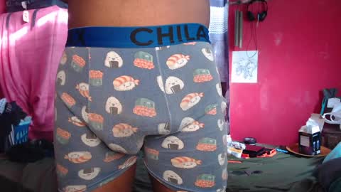 Snapshot of longdickservice01 chatting on December 16, 2024, 11:22 am professionalbreastsucker online show from December 16, 2024, 11:22 am