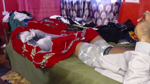 Snapshot of longdickservice01 chatting on January 2, 2025, 12:35 pm professionalbreastsucker online show from January 2, 2025, 12:35 pm