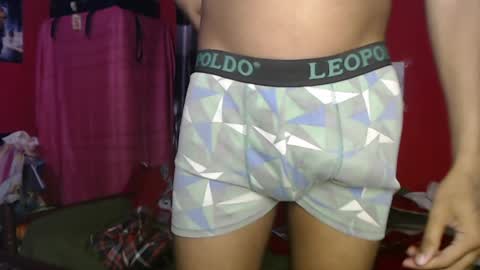 Snapshot of longdickservice01 chatting on February 6, 2025, 12:43 am professionalbreastsucker online show from February 6, 2025, 12:43 am