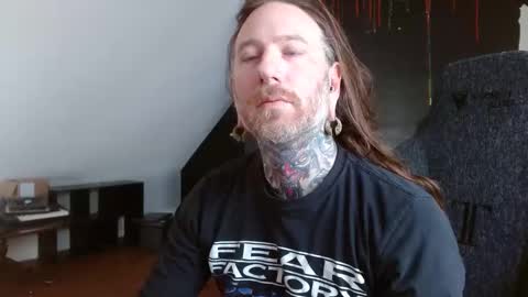 longhair online show from February 21, 2025, 4:37 pm