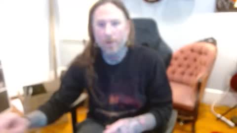 longhair online show from November 15, 2025, 3:08 pm