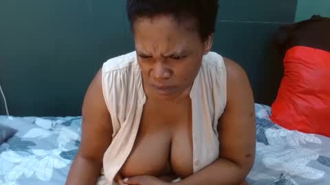 Snapshot of longlip30 chatting on February 20, 2026, 6:26 am Longlip30 online show from February 20, 2026, 6:26 am