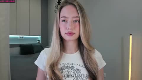 Eva online show from October 6, 2025, 7:39 am