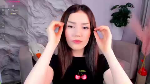 Snapshot of lonny_peach chatting on July 13, 2026, 3:09 am Luna online show from July 13, 2026, 3:09 am