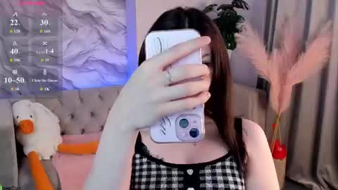 Snapshot of lonny_peach chatting on July 14, 2026, 3:11 am Luna online show from July 14, 2026, 3:11 am