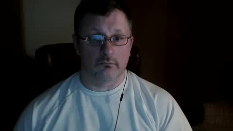 Snapshot of lookin75 chatting on January 17, 2025, 12:31 am lookin75 online show from January 17, 2025, 12:31 am