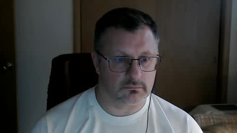 Snapshot of lookin75 chatting on September 10, 2025, 11:27 pm lookin75 online show from September 10, 2025, 11:27 pm