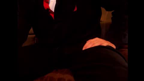 looking469 online show from September 28, 2025, 3:12 am