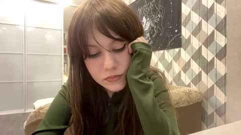 EVA online show from October 9, 2025, 5:05 am