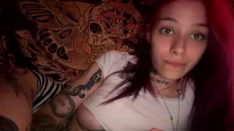 lookingforlona online show from September 27, 2025, 4:56 pm