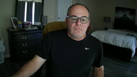 loquito2025 online show from November 10, 2025, 8:08 pm