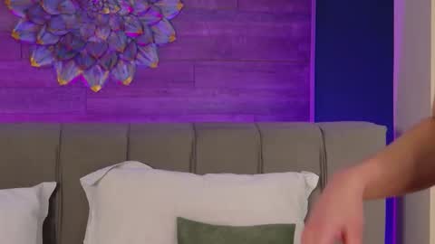 Snapshot of loradevine chatting on February 13, 2026, 8:49 pm Lora online show from February 13, 2026, 8:49 pm