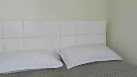 Snapshot of loraforreal chatting on February 23, 2025, 5:23 am Blackcat online show from February 23, 2025, 5:23 am