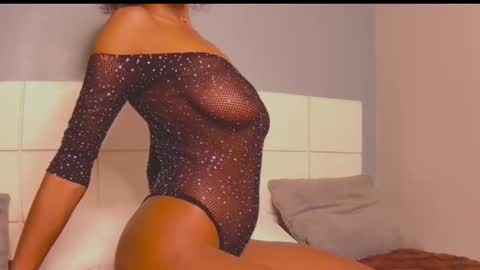 Snapshot of loraforreal chatting on September 20, 2025, 3:29 am Blackcat online show from September 20, 2025, 3:29 am