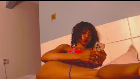 Snapshot of loraforreal chatting on November 17, 2025, 7:03 am Blackcat online show from November 17, 2025, 7:03 am