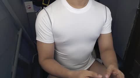 Snapshot of lord_of_cum69 chatting on January 19, 2025, 3:50 am Macky online show from January 19, 2025, 3:50 am
