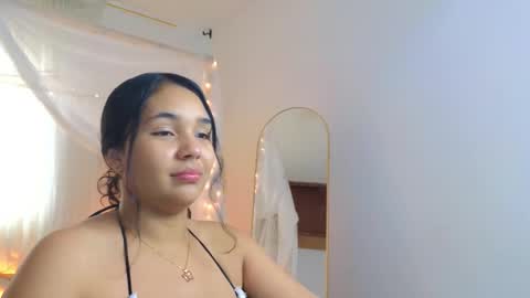 loreanis online show from September 22, 2025, 8:22 pm