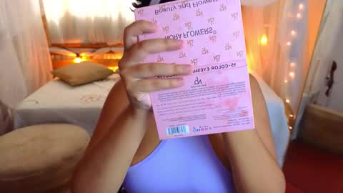 loreanis online show from October 21, 2025, 7:47 pm