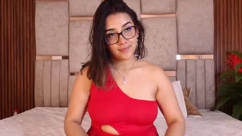 Snapshot of lorein_dim chatting on October 10, 2025, 9:14 pm Lorein online show from October 10, 2025, 9:14 pm