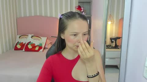 lorelaigiven online show from December 21, 2024, 12:59 pm