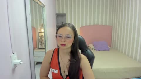 Snapshot of lorelaigiven chatting on May 30, 2026, 12:24 pm lorelaigiven online show from May 30, 2026, 12:24 pm